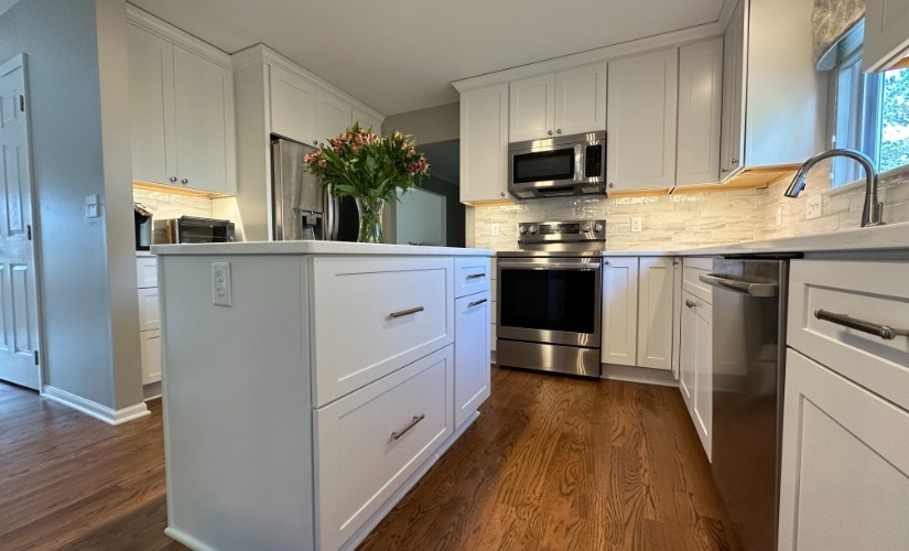 White-on-Wood Kitchen Harmony Kitchen near Ann Arbor Michigan